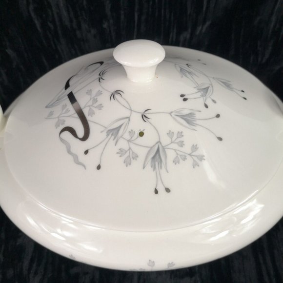 RARE Wedgwood Wild Oats Platinum Covered Dish with Handles White and Grey - Picture 3 of 5